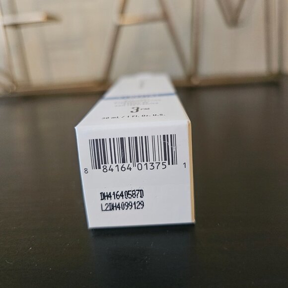 Rodan + Fields REDEFINE Overnight Reparative Lotion - Picture 2 of 5